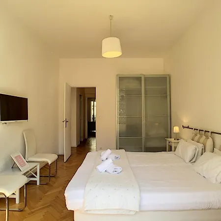 Nestor&jeeves - Provence Terrasse - - By Sea - South Terrace شقة